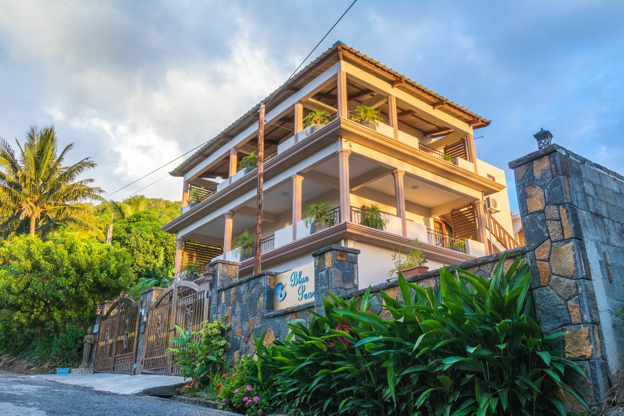Blue Pearl Resort La Gaulette Ngoại thất bức ảnh